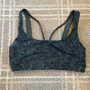 Lululemon sports bra